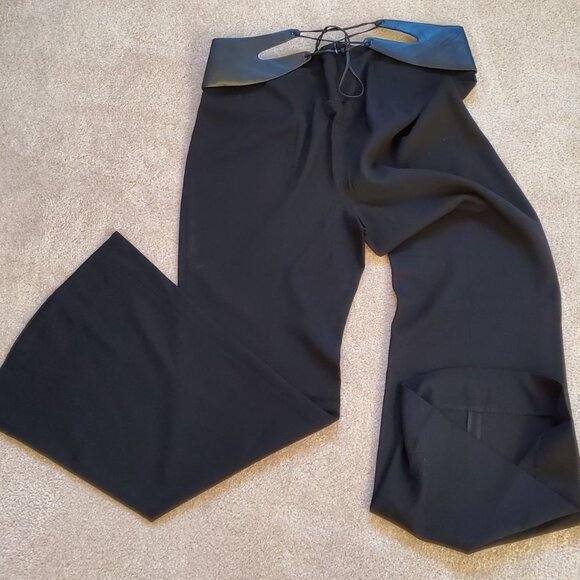 Escada Loose Leg Black Wool Trousers. Size 40 - Picture 5 of 8